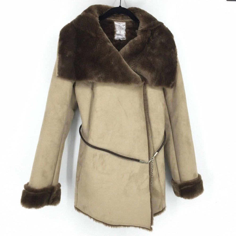 Jennifer Lopez Tan and Brown Faux Fur Coat